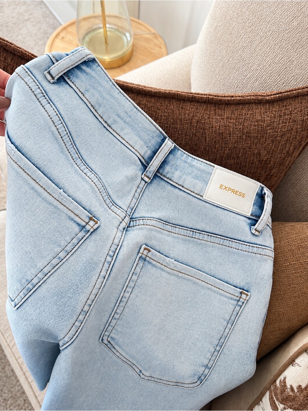 Express Light Blue Wide-Leg High-Rise Jeans with Frayed Hem - Picture 3 of 3